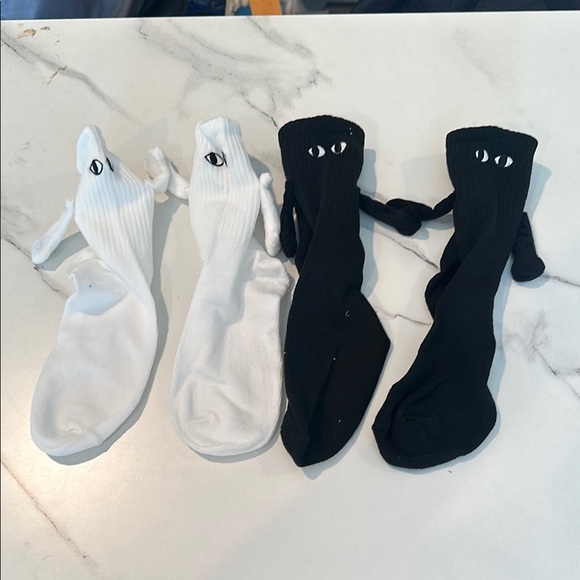 NWT Cider White and Black Eye Design magnet Socks - Picture 1 of 7